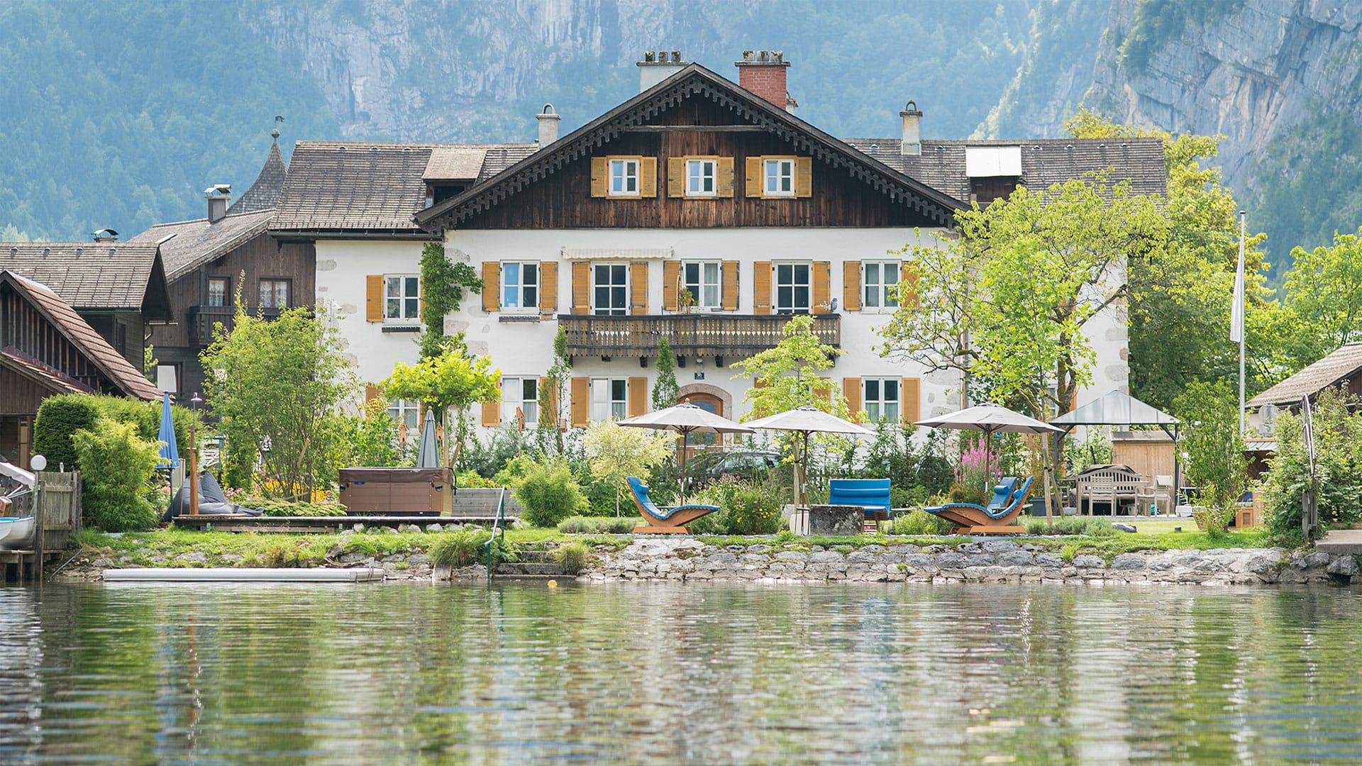 Hallstatt Hideaway, House on the lake