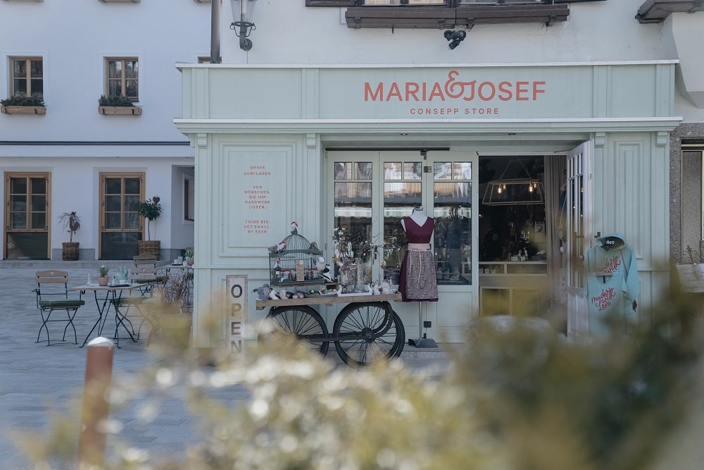 Maria & Josef Consepp Store