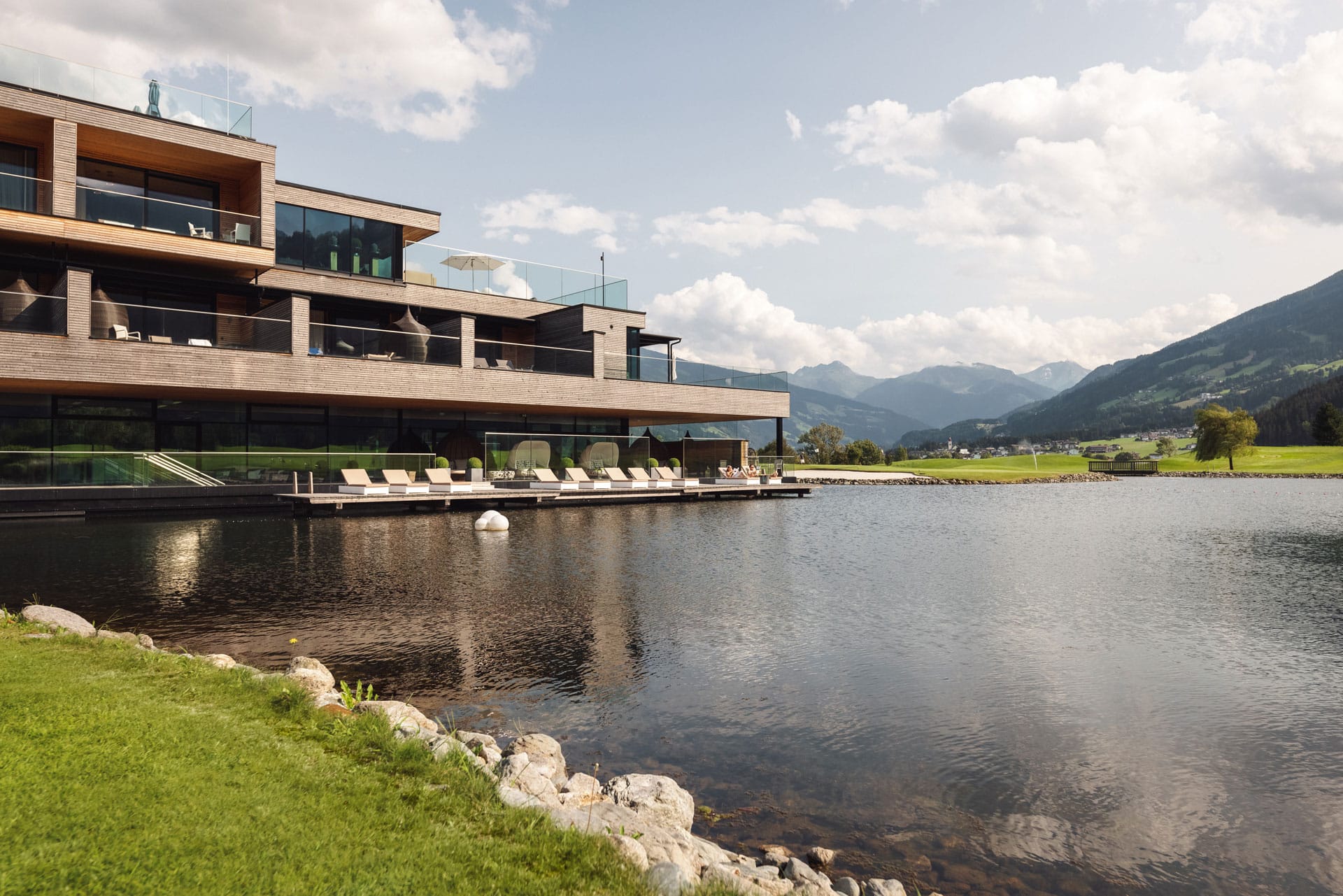 Sportresidenz Zillertal - Naturbadeteich