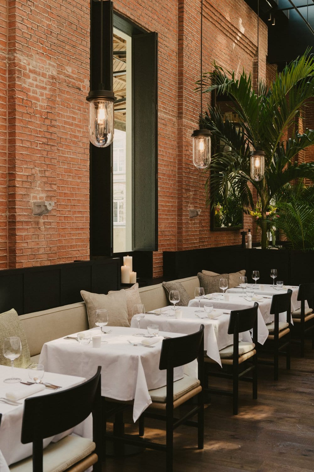 restaurant - dining area